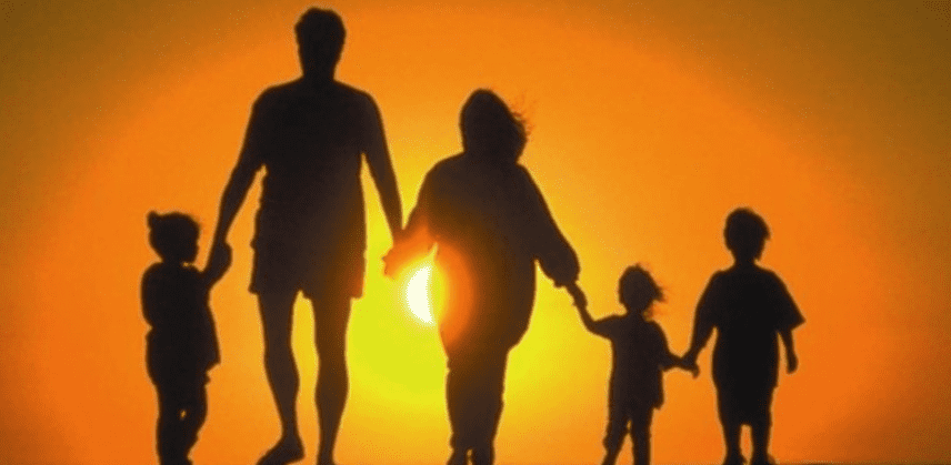 Lô số 10 đại diện cho sự đầy đủ của gia đình