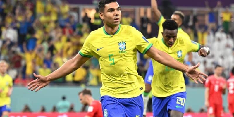 Đội tuyển Brazil thắng Thụy Sĩ giành vé vàng tại WC 2022 5 Casemiro tỏa sáng ở phút 83, giúp Brazil vươn lên dẫn đầu bảng G